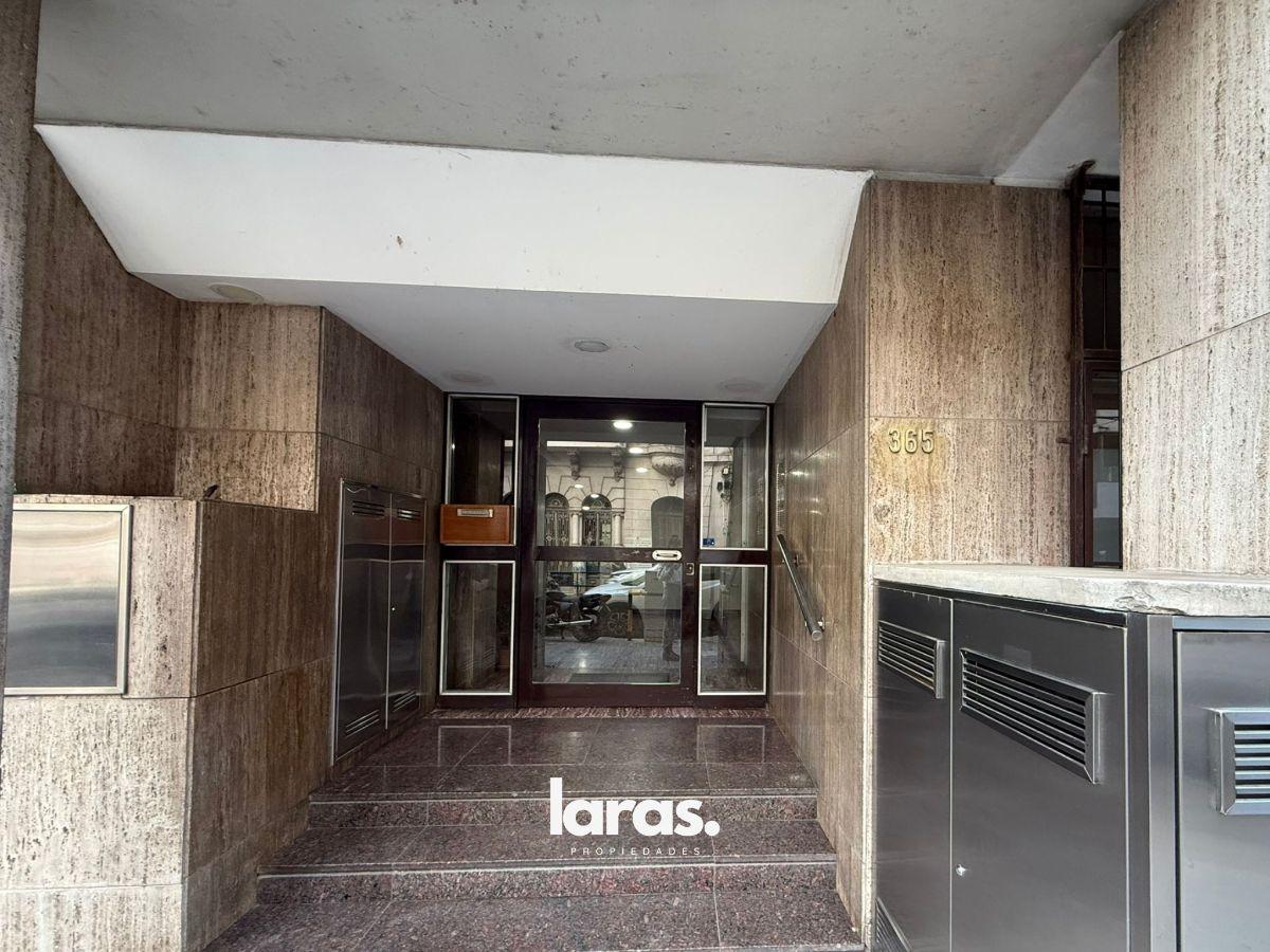 Foto de Departamento en alquiler 2 dormitorios con cochera - Moreno 300, imagen 3