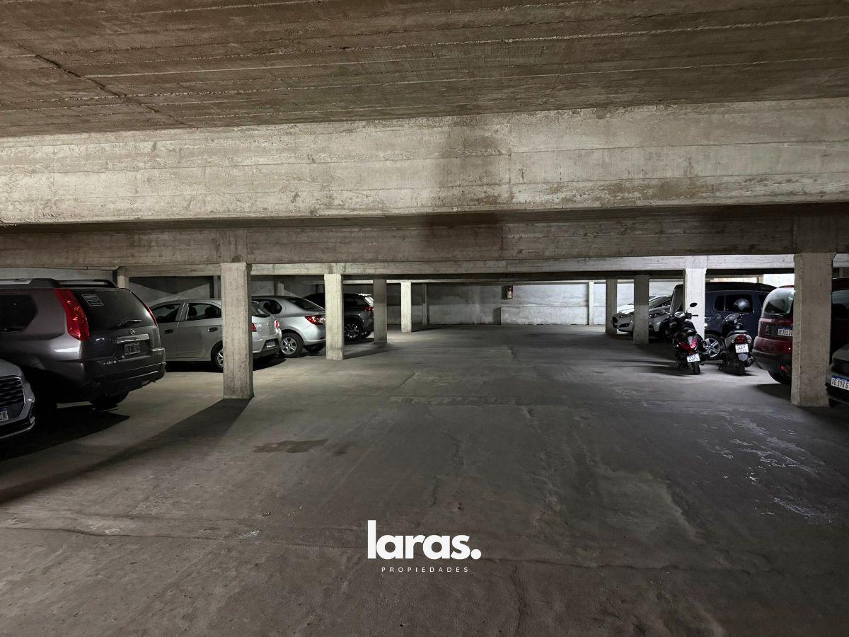 Foto de Departamento en alquiler 2 dormitorios con cochera - Moreno 300, imagen 4