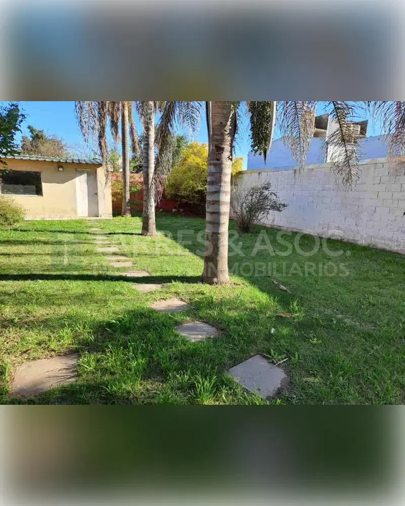 Casa de 3 dormitorios en venta en Barrio Lamadrid - 550 m² 4