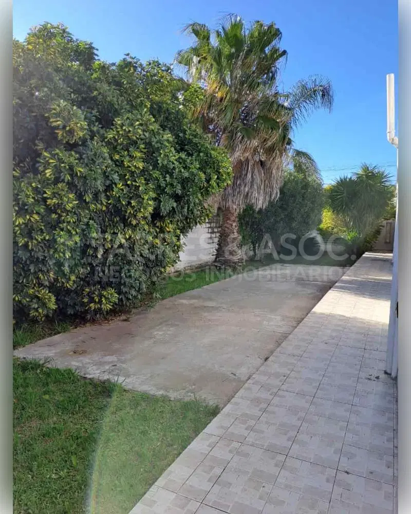 Casa de 3 dormitorios en venta en Barrio Lamadrid - 550 m² 5