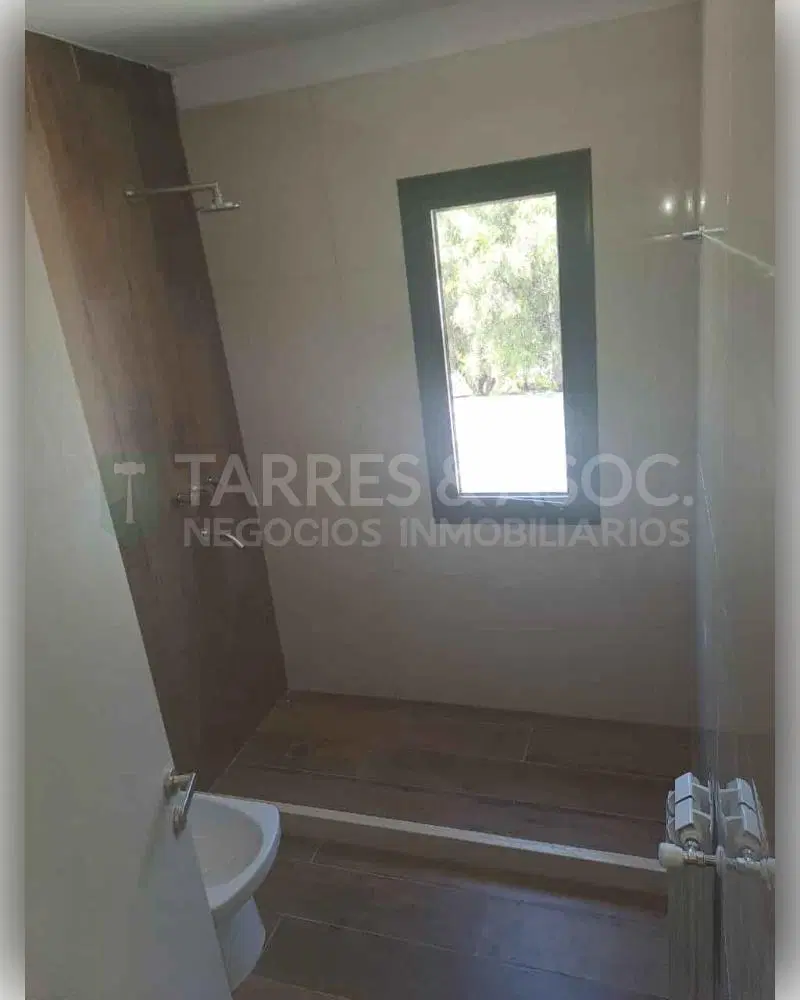 Duplex en Venta en Villa Nueva con 150 m2 y 3 Dormitorios, Barrio Golf 5