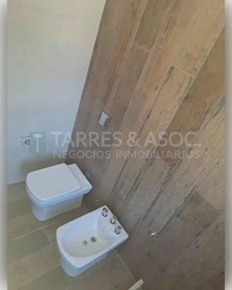 Duplex en Venta en Villa Nueva con 150 m2 y 3 Dormitorios, Barrio Golf 3