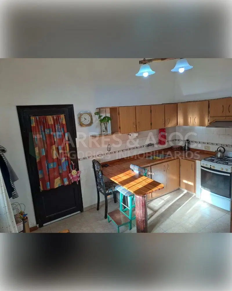 Casa de 300 m² con 2 dormitorios en venta en Villa Maria, Barrio Rivadavia 2