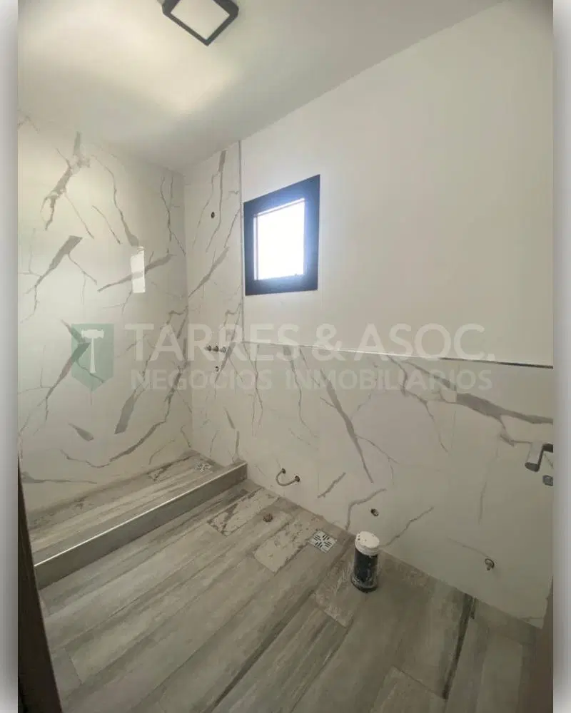 Casa en venta de 341 m² con 3 dormitorios en Villa María, Barrio Las Lilas 5