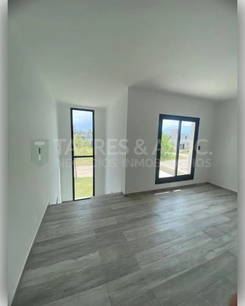 Casa en venta de 341 m² con 3 dormitorios en Villa María, Barrio Las Lilas 2