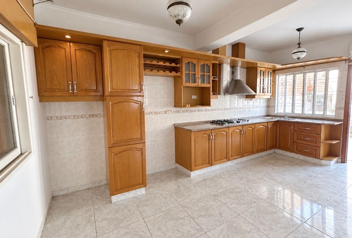 Foto de ALQUILO Hermosa Casa en B° Maipu!, imagen 2