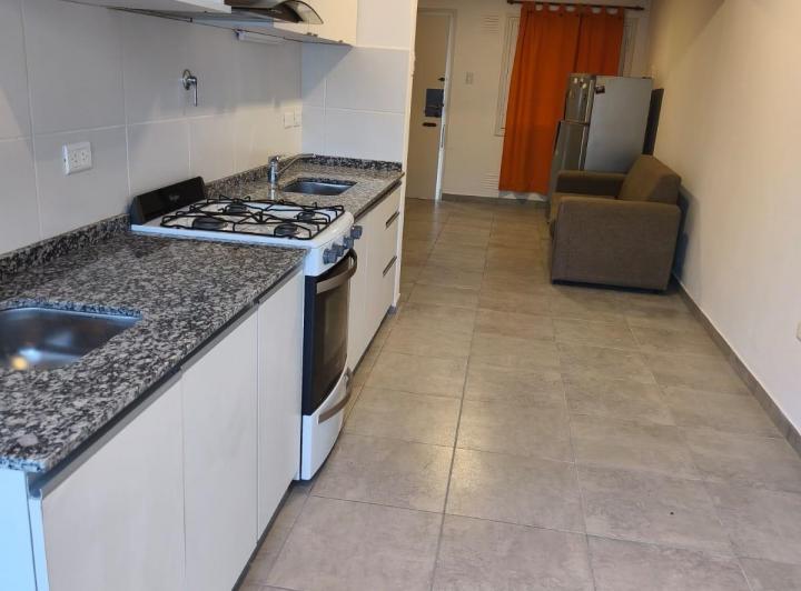 Alquilo casa totalmente reciclada a nueva (a estrenar) 2