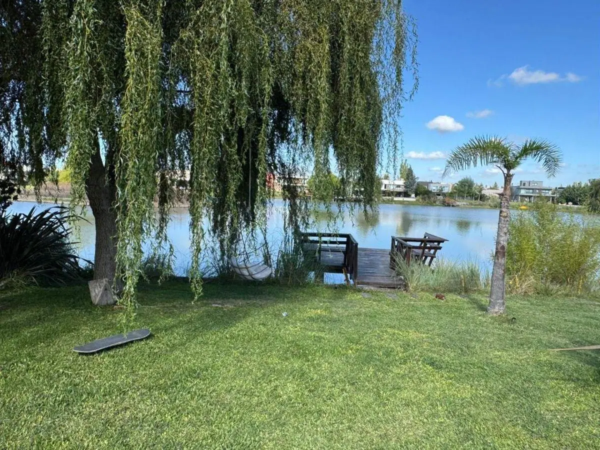 Hermosa casa con costa de laguna en Santa Rita Corredor verde Canning San Vicente 5