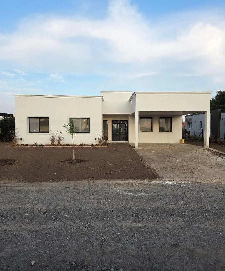 Oporturtunidad casa a estrenar jardín y piscina Horizontes al Sur Corredor verde Canning San Vicente 2