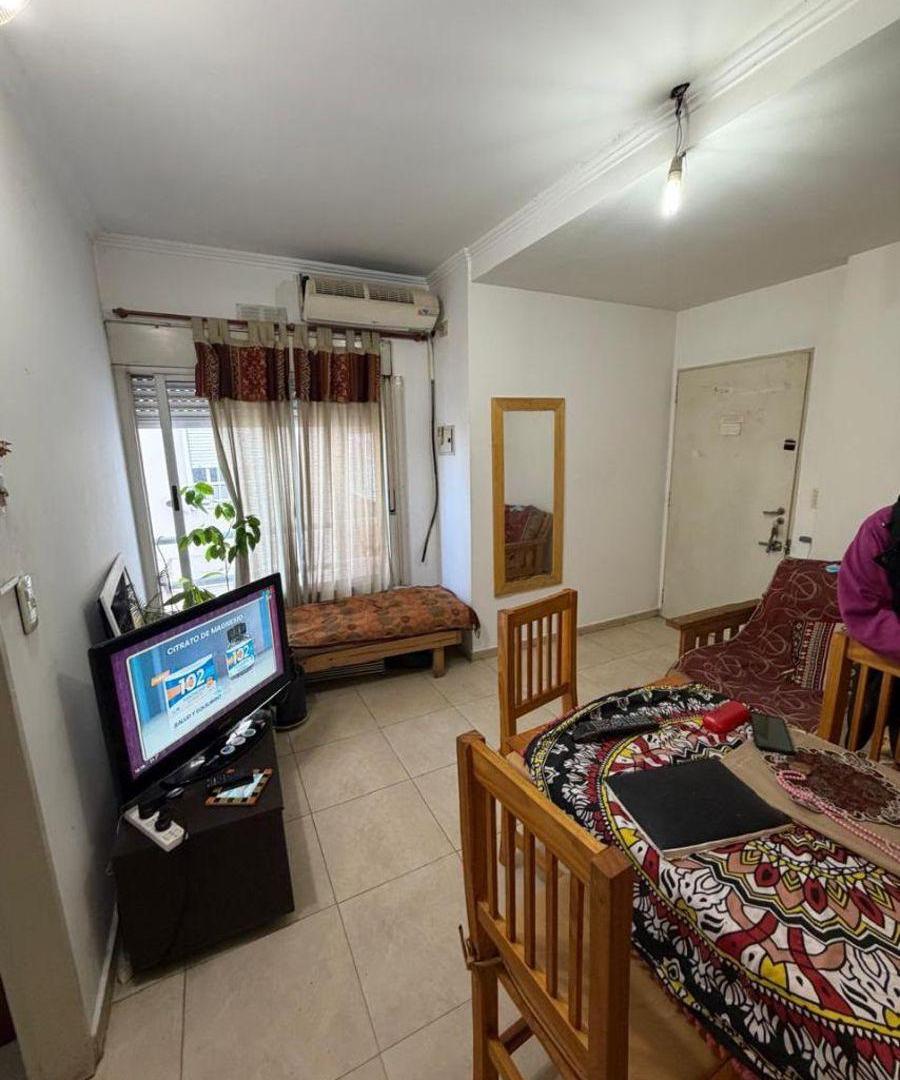 Foto de HERMOSO MONOAMBIENTE DIVISIBLE APTO CREDITO EN EXCELENTE ESTADO, imagen 5