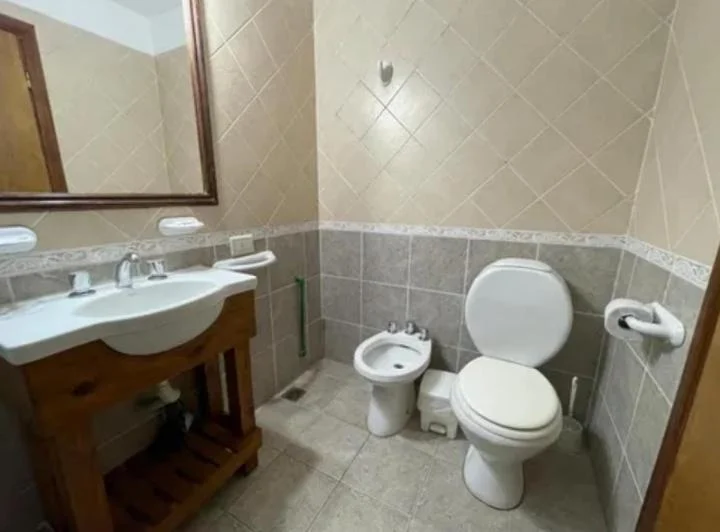 Departamento con 2 dormitorios y patio en San Cristóbal 5