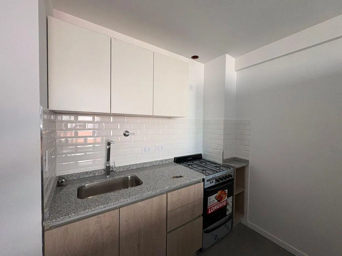 VENTA DEPARTAMENTO 2 AMBIENTES FLORESTA A ESTRENAR 2