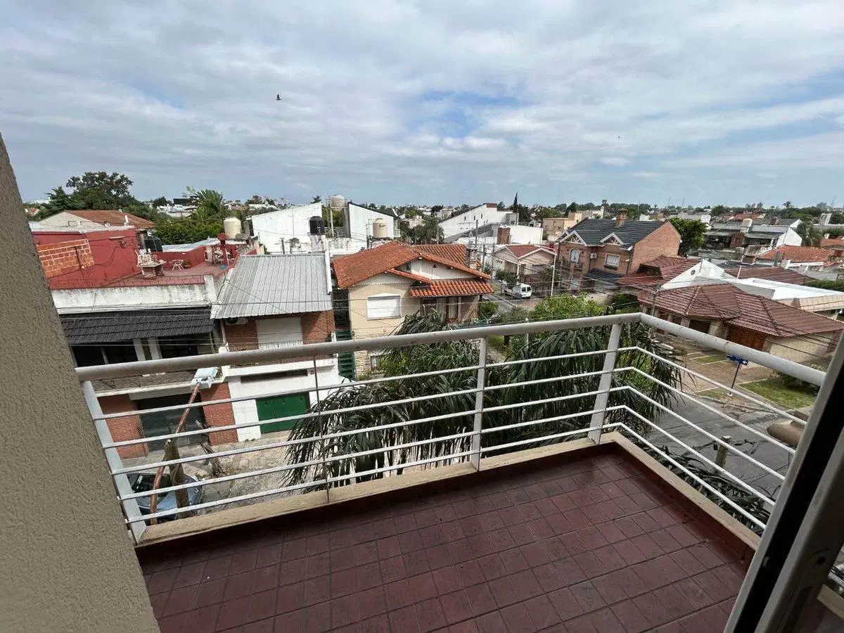 VENTA DEPARTAMENTO RAMOS MEJIA 2 AMBIENTES 5