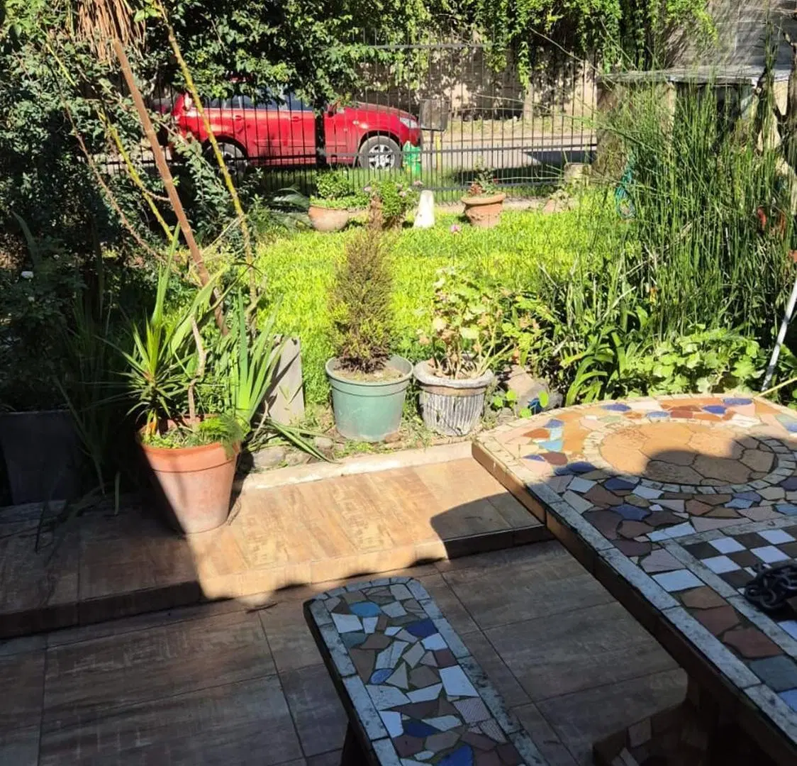 VENTA CASA 2 PLANTAS 4 AMBIENTES VILLA LUZURIAGA 5