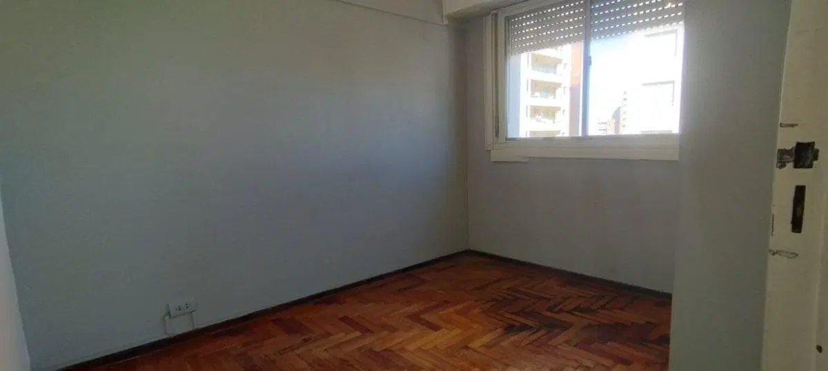 ALQUILER DE DEPARTAMENTO DE 4 AMB. RAMOS MEJIA 4