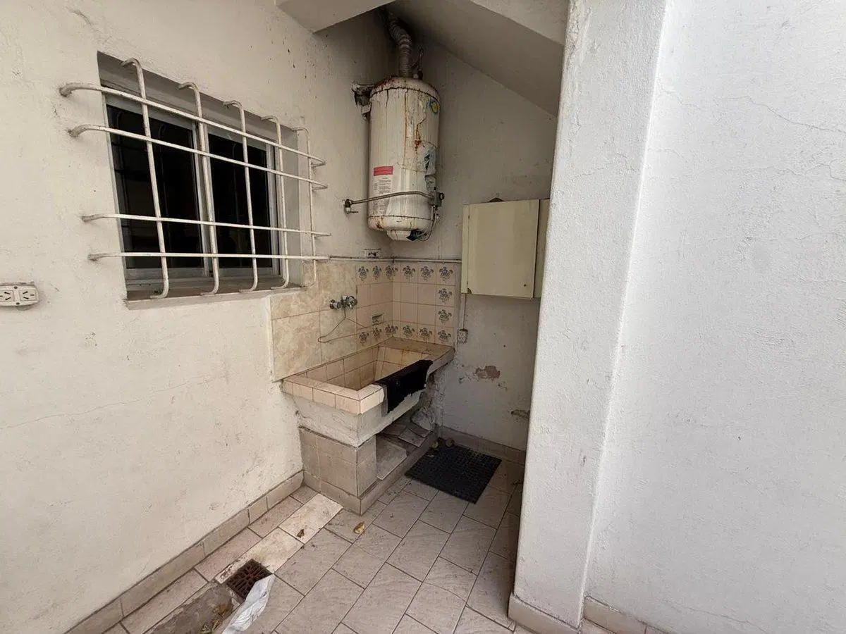 VENTA CASA 3 AMBIENTES RAMOS MEJIA LOCAL Y COCHERA 4