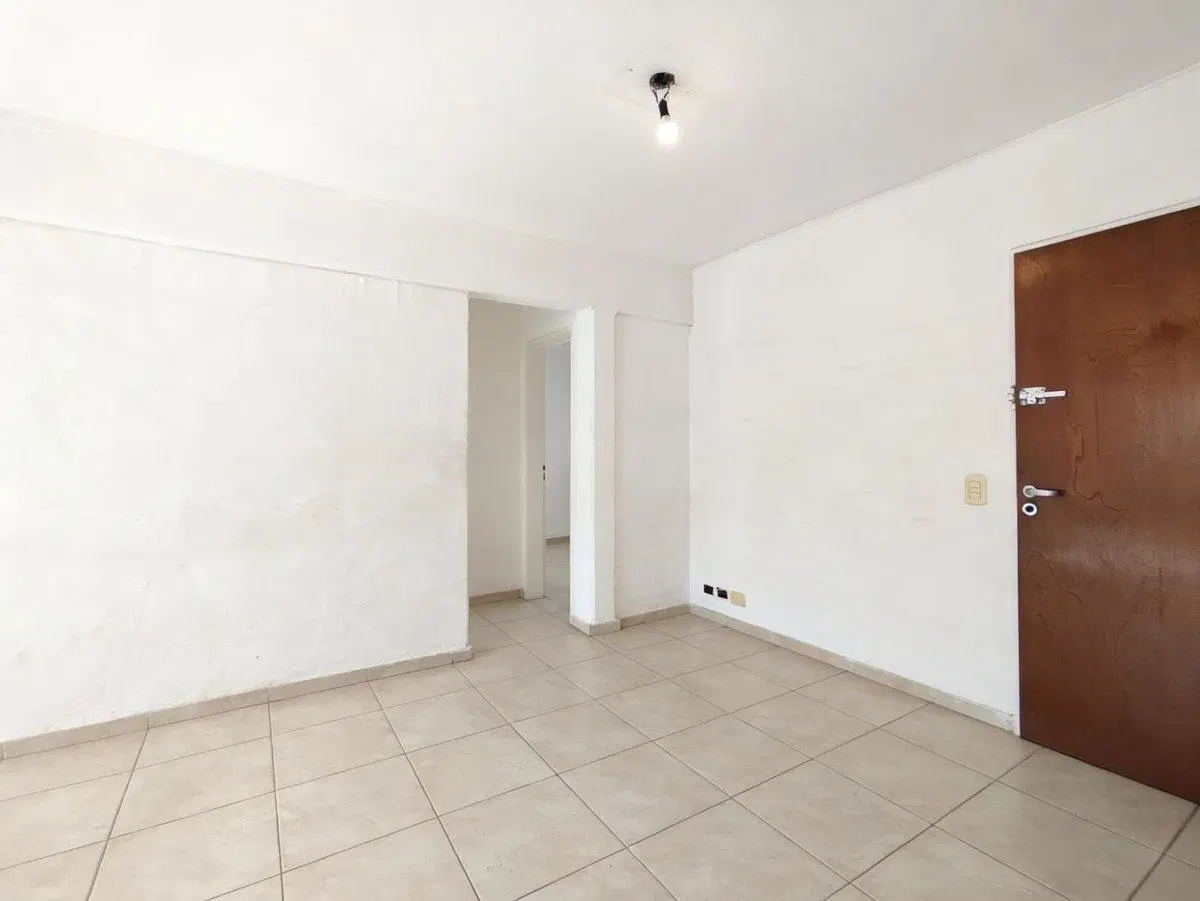 VENTA DEPARTAMENTO 3 AMBIENTES CASTELAR 5