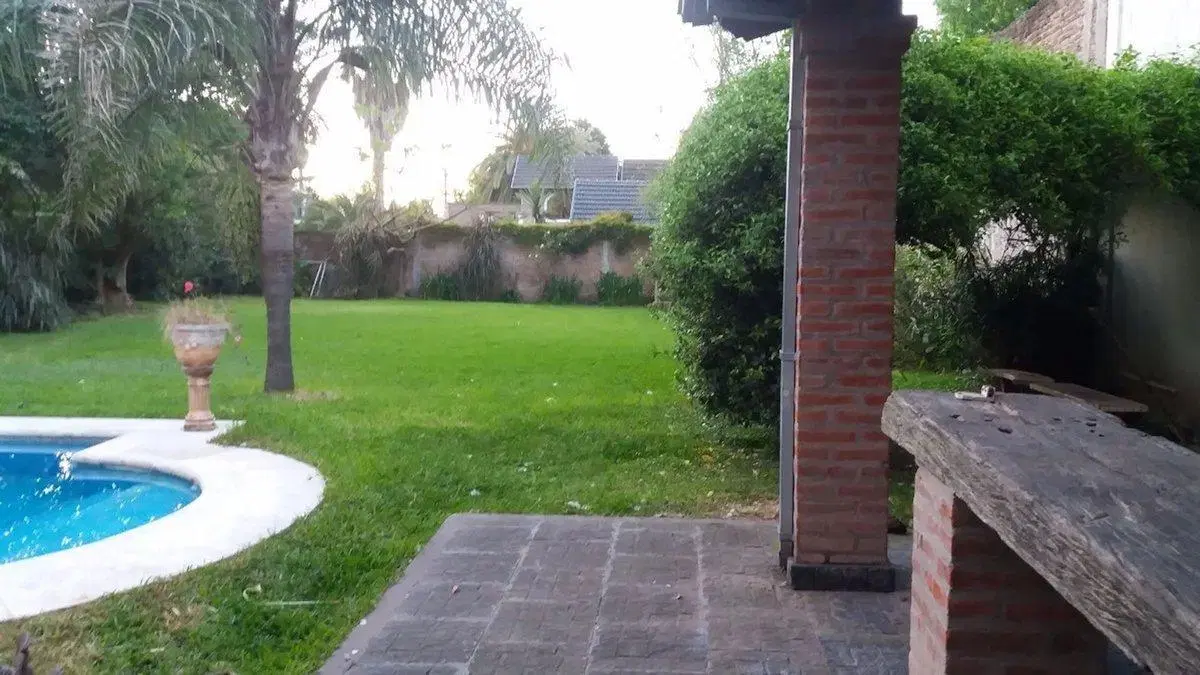VENTA QUINTA 6 AMBIENTES VILLA UDAONDO-PARQUE LELO 2