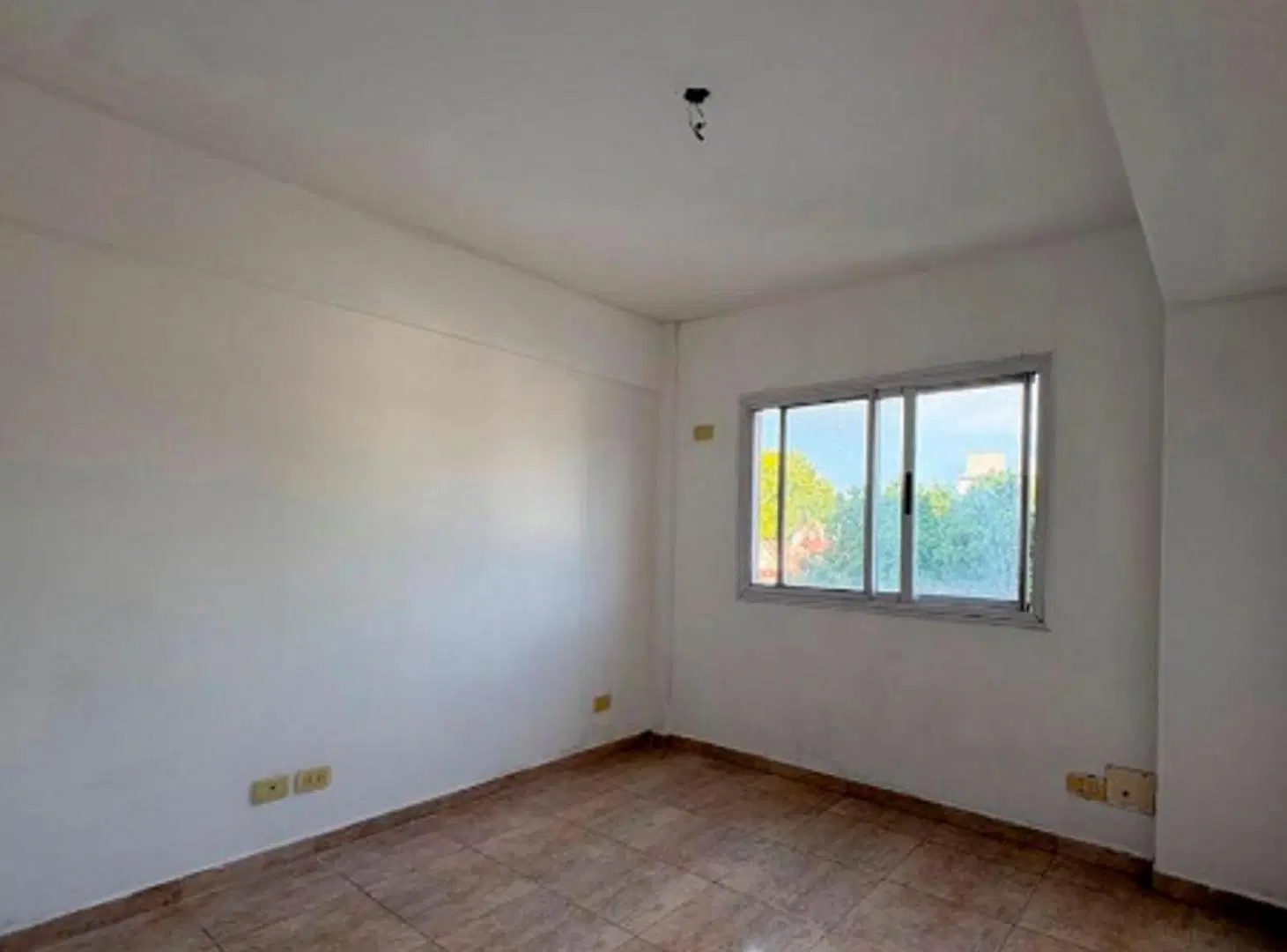 VENTA DEPARTAMENTO DE 2 AMBIENTES CON COCHERA 3