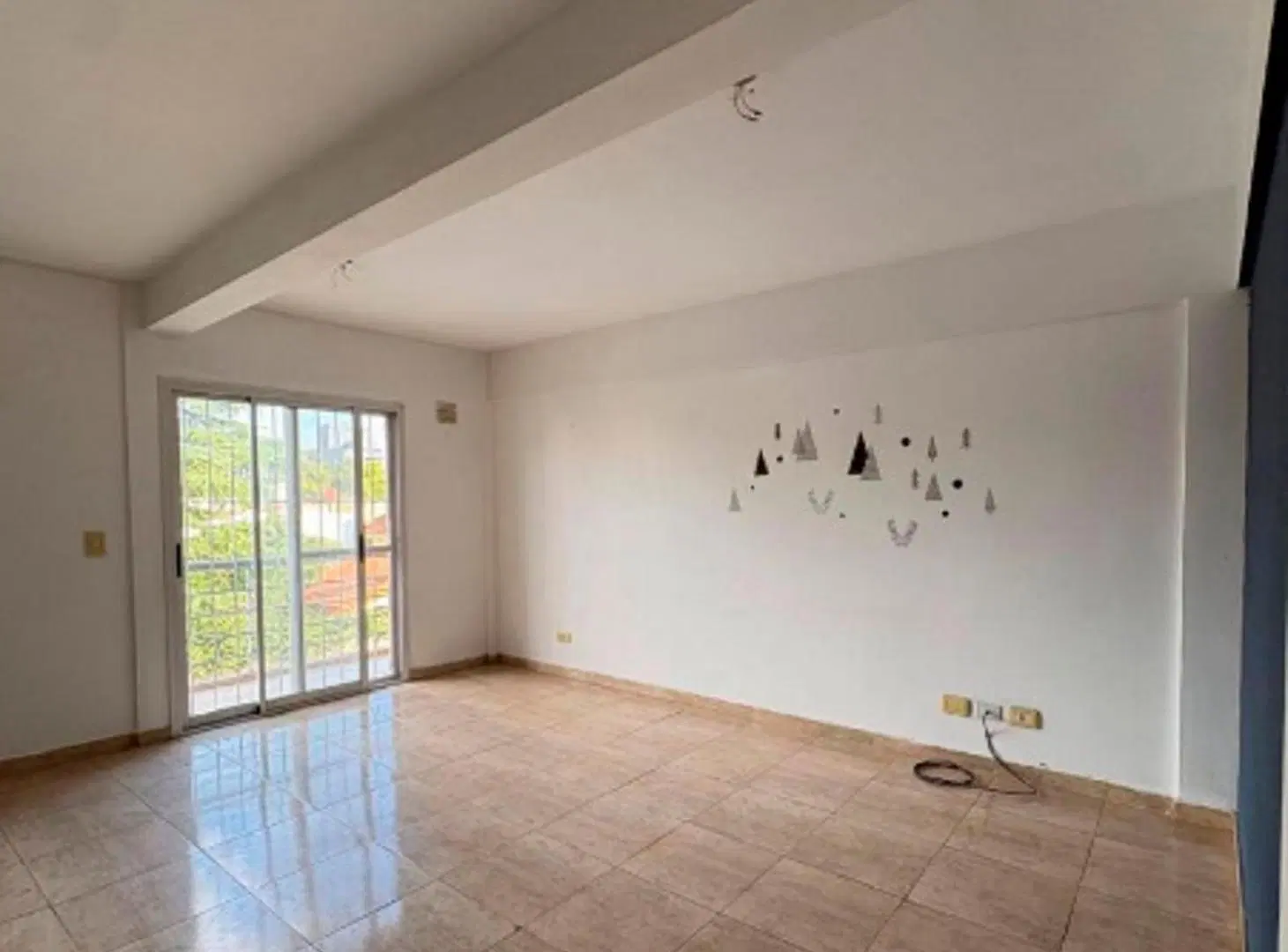 VENTA DEPARTAMENTO DE 2 AMBIENTES CON COCHERA 5