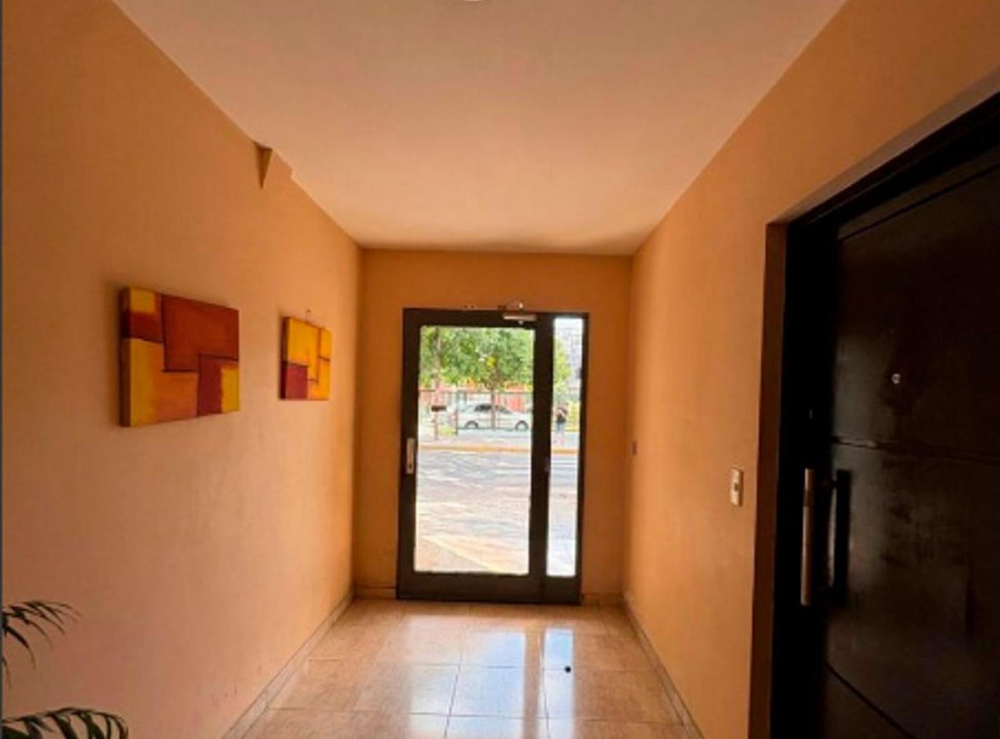 VENTA DEPARTAMENTO DE 2 AMBIENTES CON COCHERA