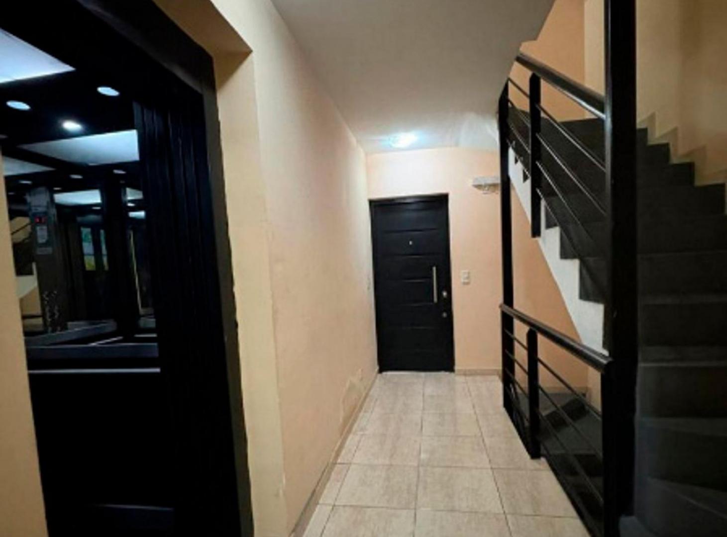 Foto de VENTA DEPARTAMENTO DE 2 AMBIENTES CON COCHERA, imagen 4