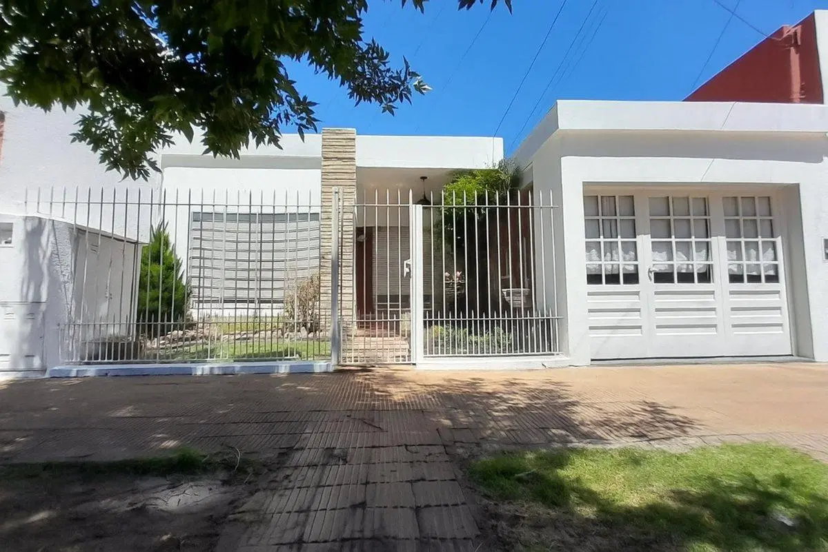 VENTA CASA 3 AMB VILLA LUZURIAGA ACEPTA PERMUTA 5