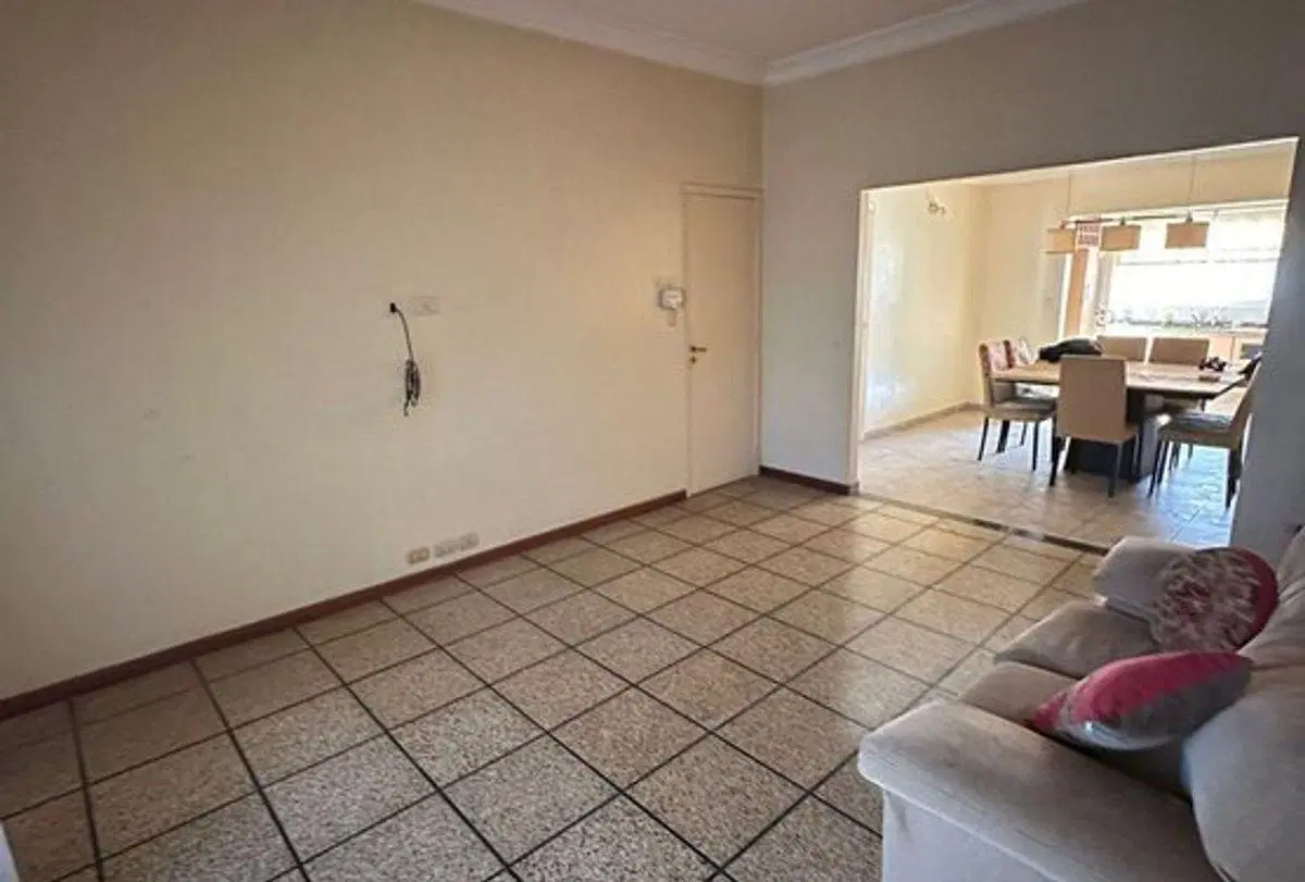VENTA CASA 3 AMBIENTES + SUM 80MT MORON 2