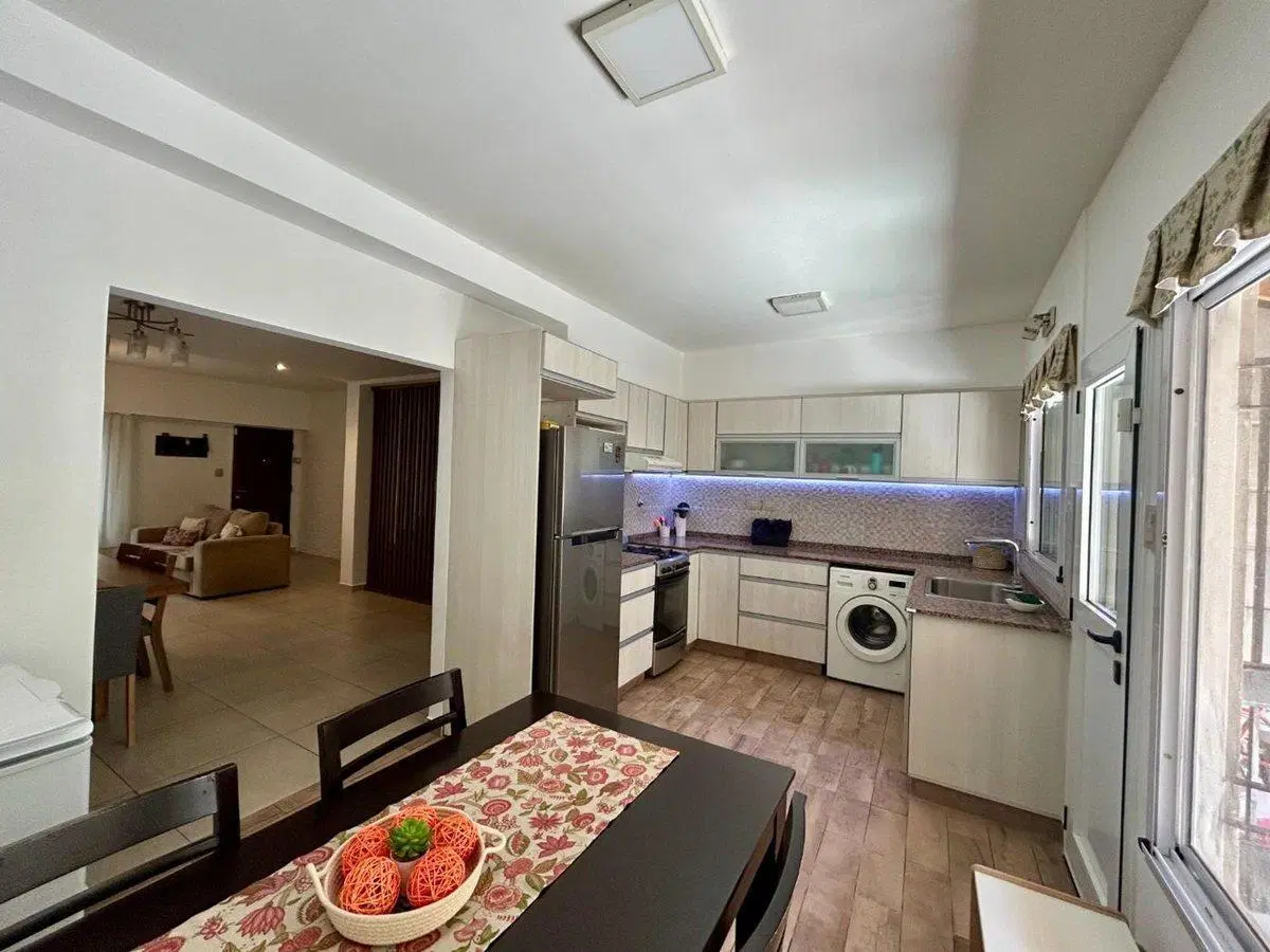 VENTA TRIPLEX 4 AMBIENTES CON COCHERA 4