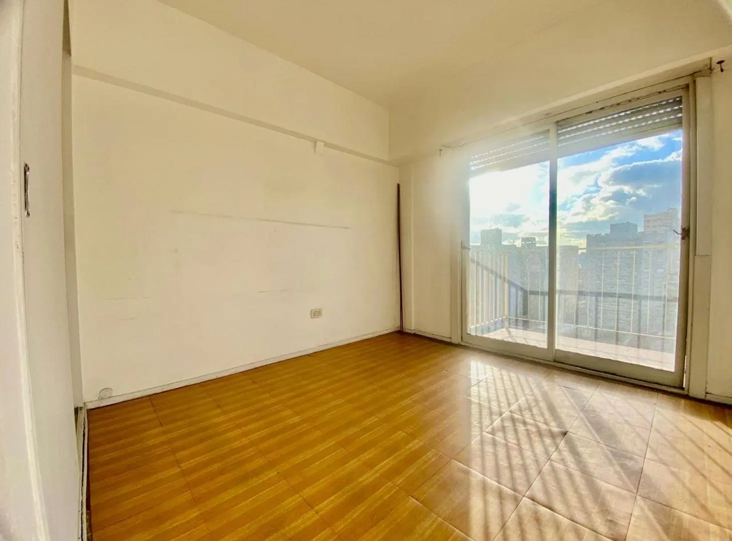 VENTA DEPARTAMENTO 2 AMBIENTES EN RAMOS MEJIA 4