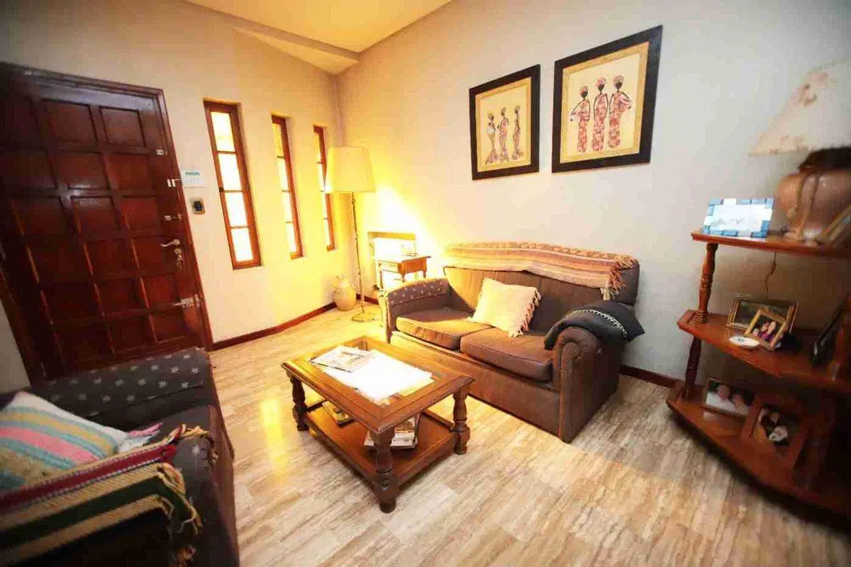VENTA CASA 5 AMBIENTES RAMOS MEJIA 4