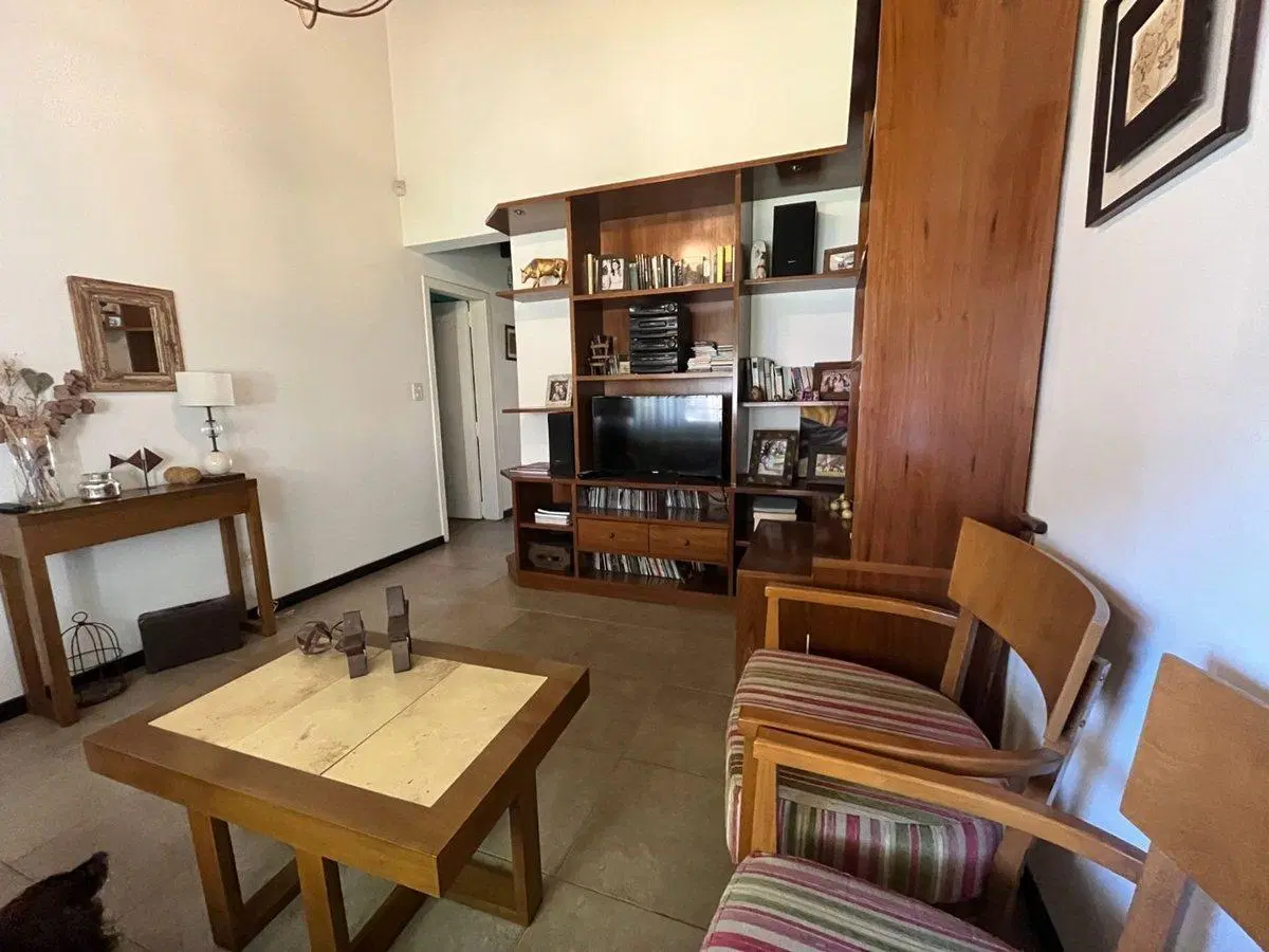 VENTA CASA 4 AMBIENTES VILLA LUZURIAGA 5