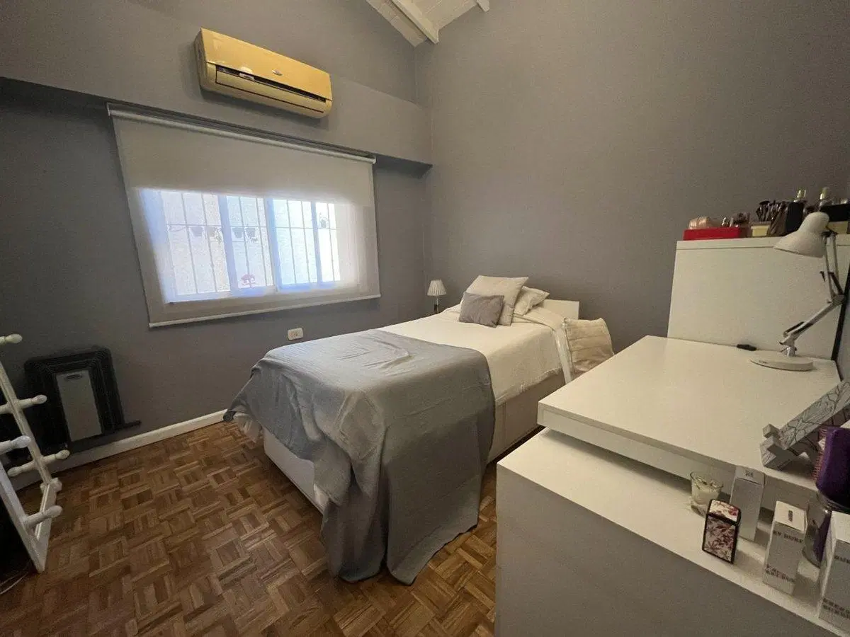 VENTA CASA 4 AMBIENTES VILLA LUZURIAGA 4