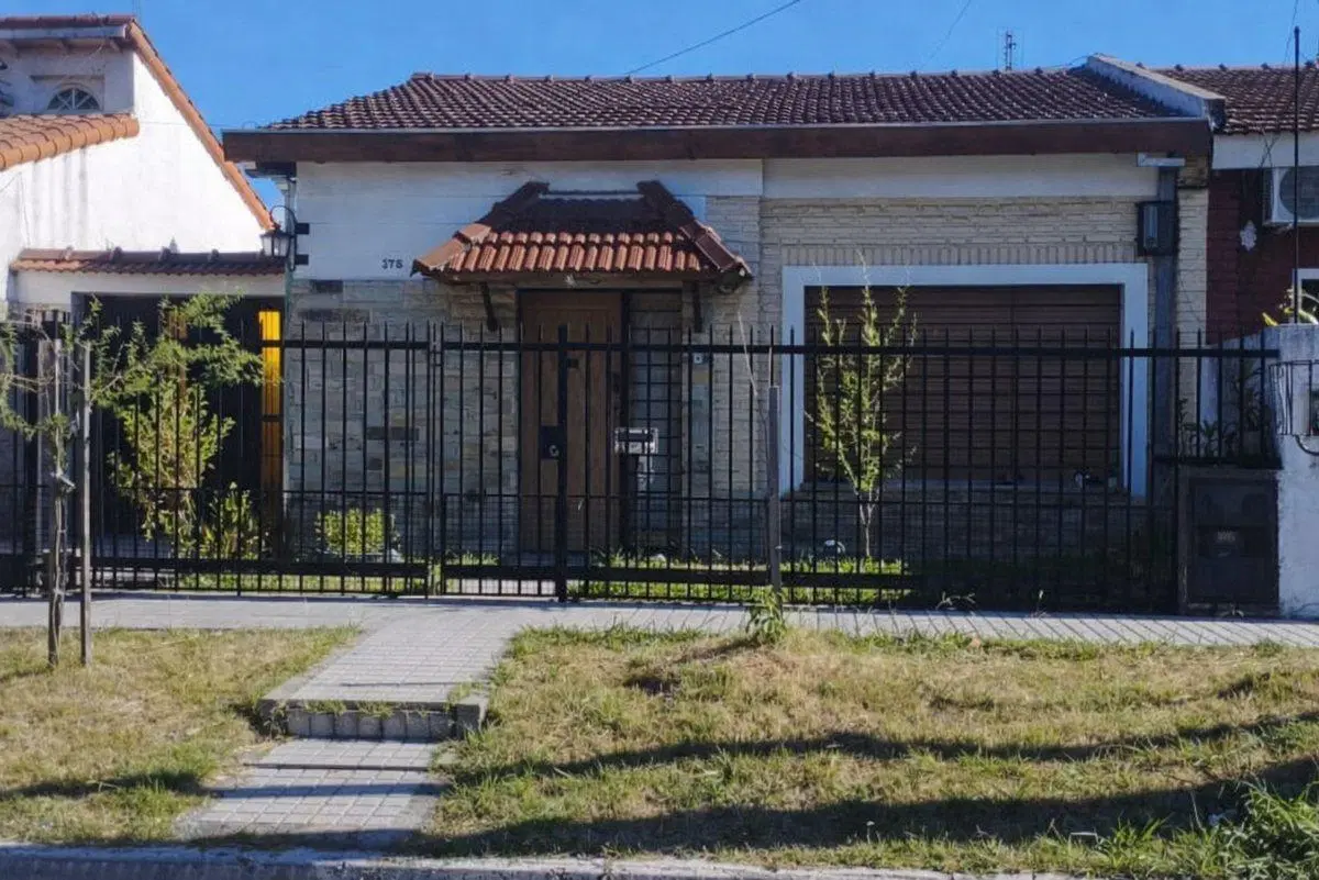 VENTA CASA 3 AMBIENTES VILLA TESEI 2