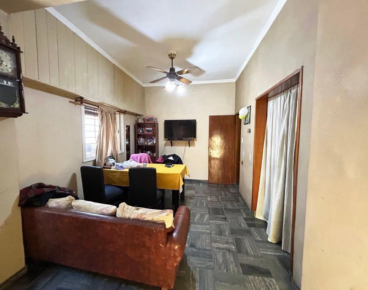 VENTA CASA 3 AMBIENTES VILLA TESEI 3