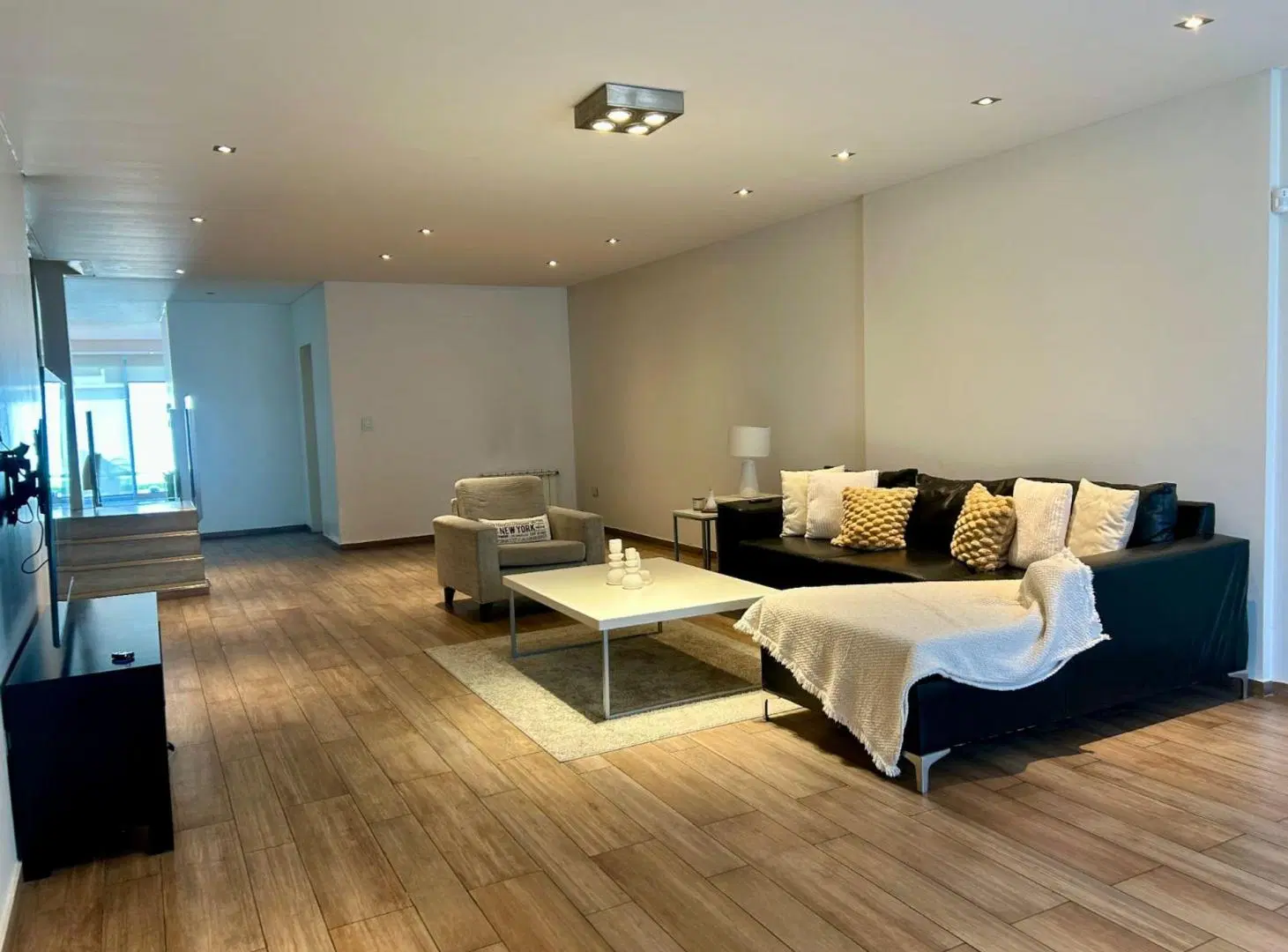 CASA RAMOS MEJIA EN VENTA 4 AMBIENTES APTA CRÉDITO 8