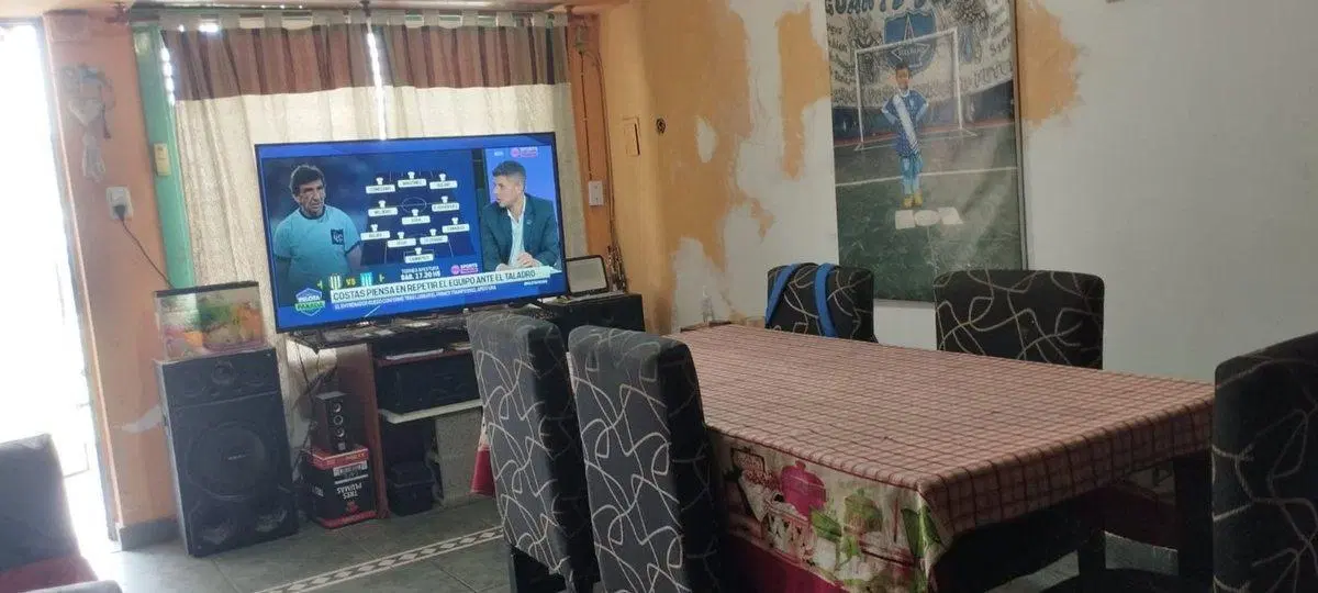 VENTA DE CASA DE CUATRO AMBIENTES LAFERRERE 4