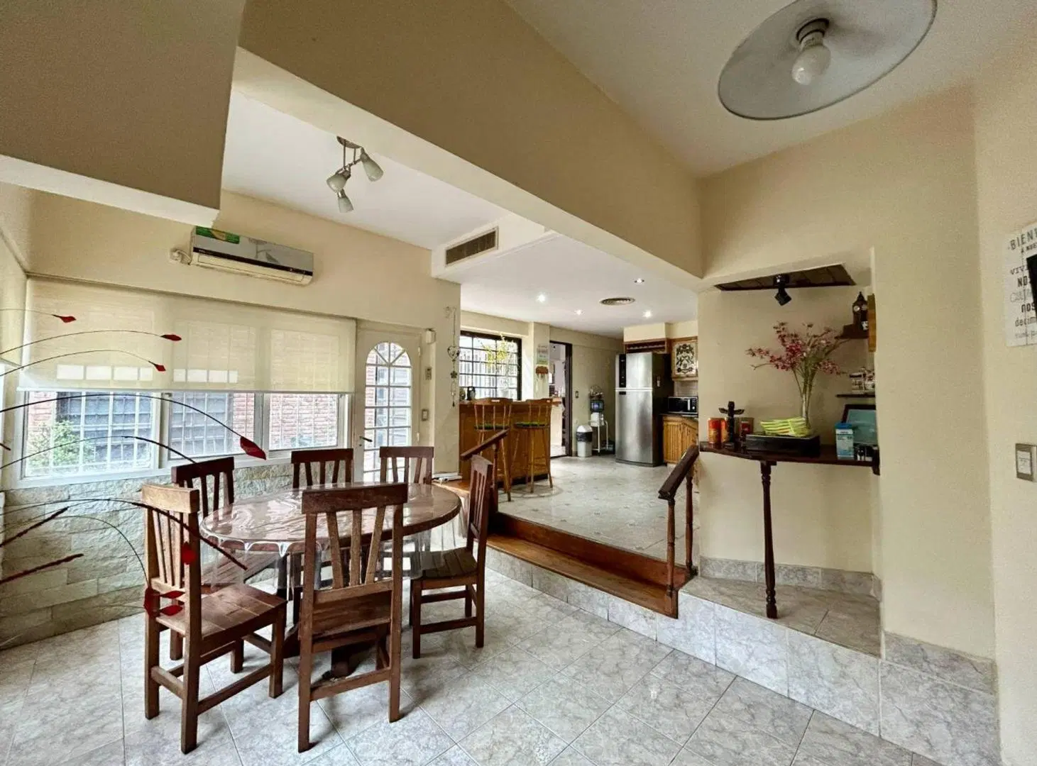 Venta Casa Martín Coronado Con Cochera 2