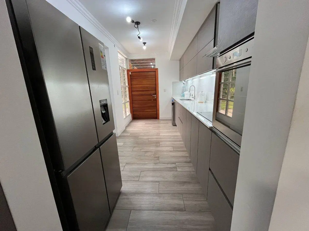 VENTA CASA 4 AMBIENTES VILLA LUZURIAGA 4