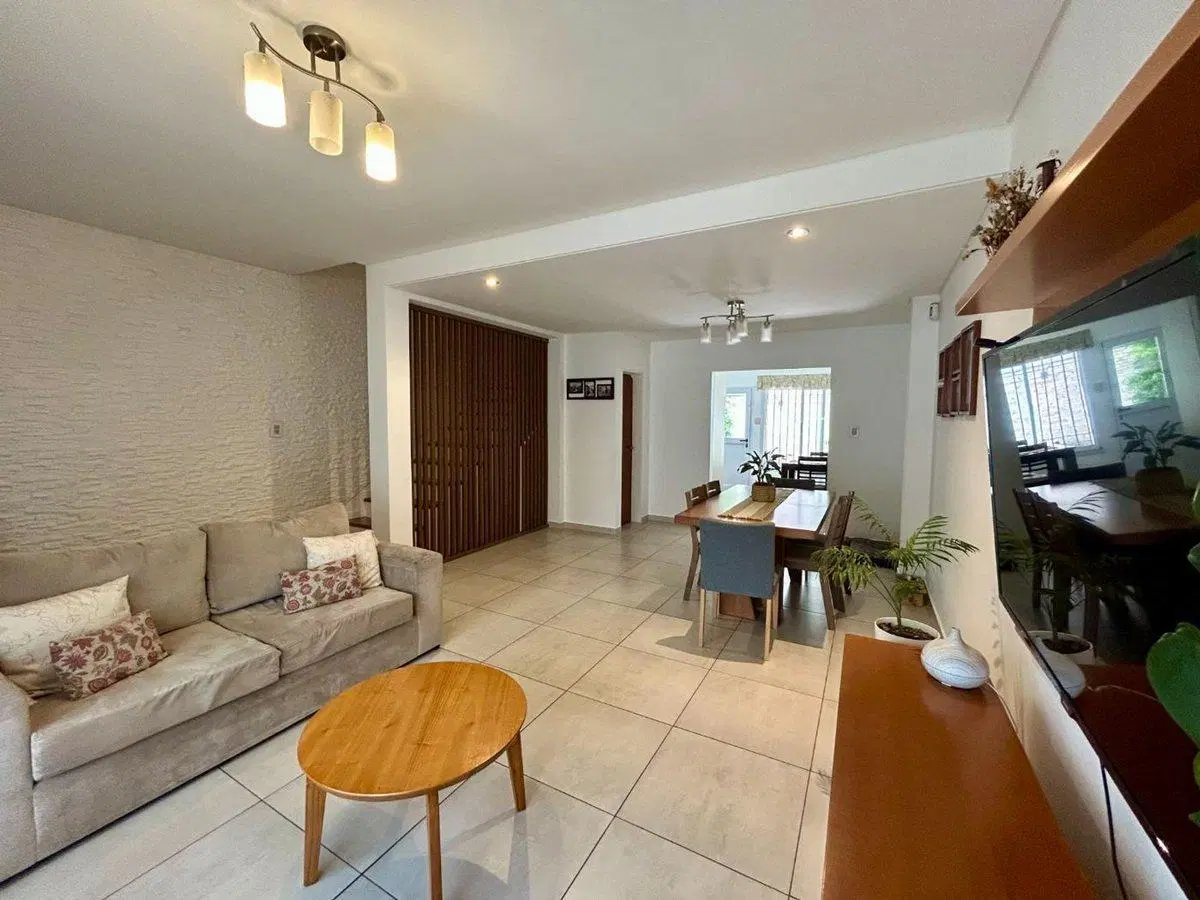 VENTA TRIPLEX 4 AMBIENTES CON COCHERA 5