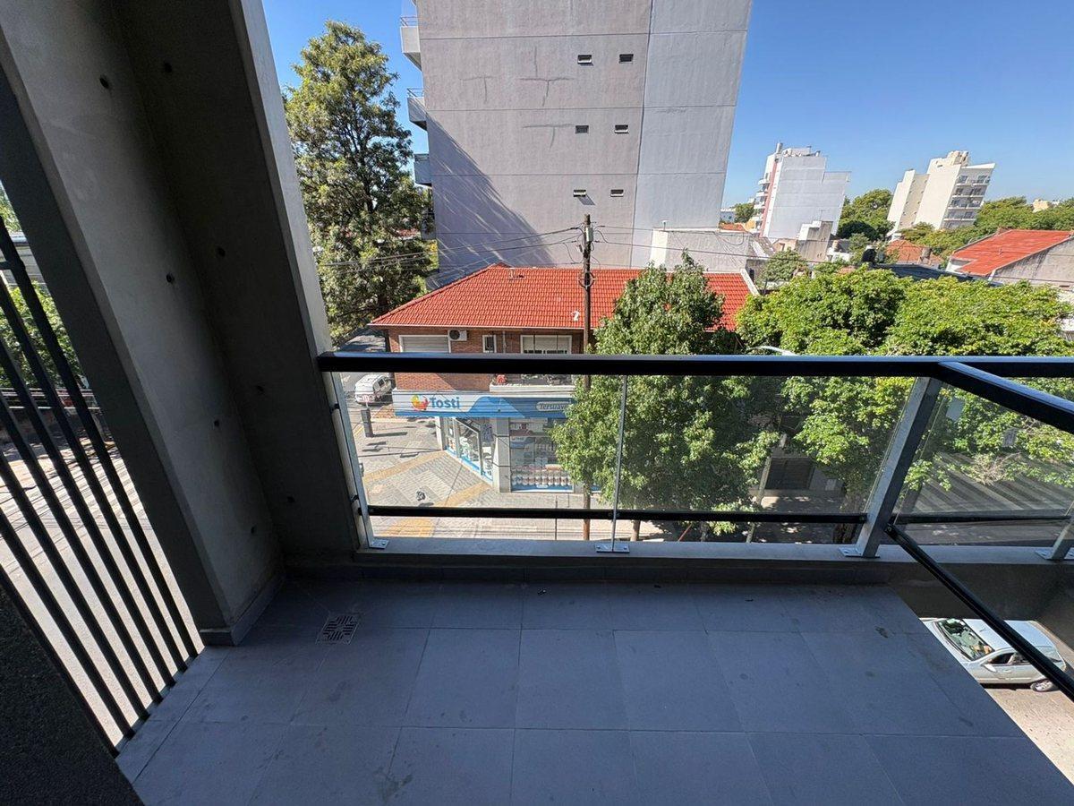 Foto de VENTA DEPARTAMENTO 2 AMBIENTES FLORESTA A ESTRENAR, imagen 1