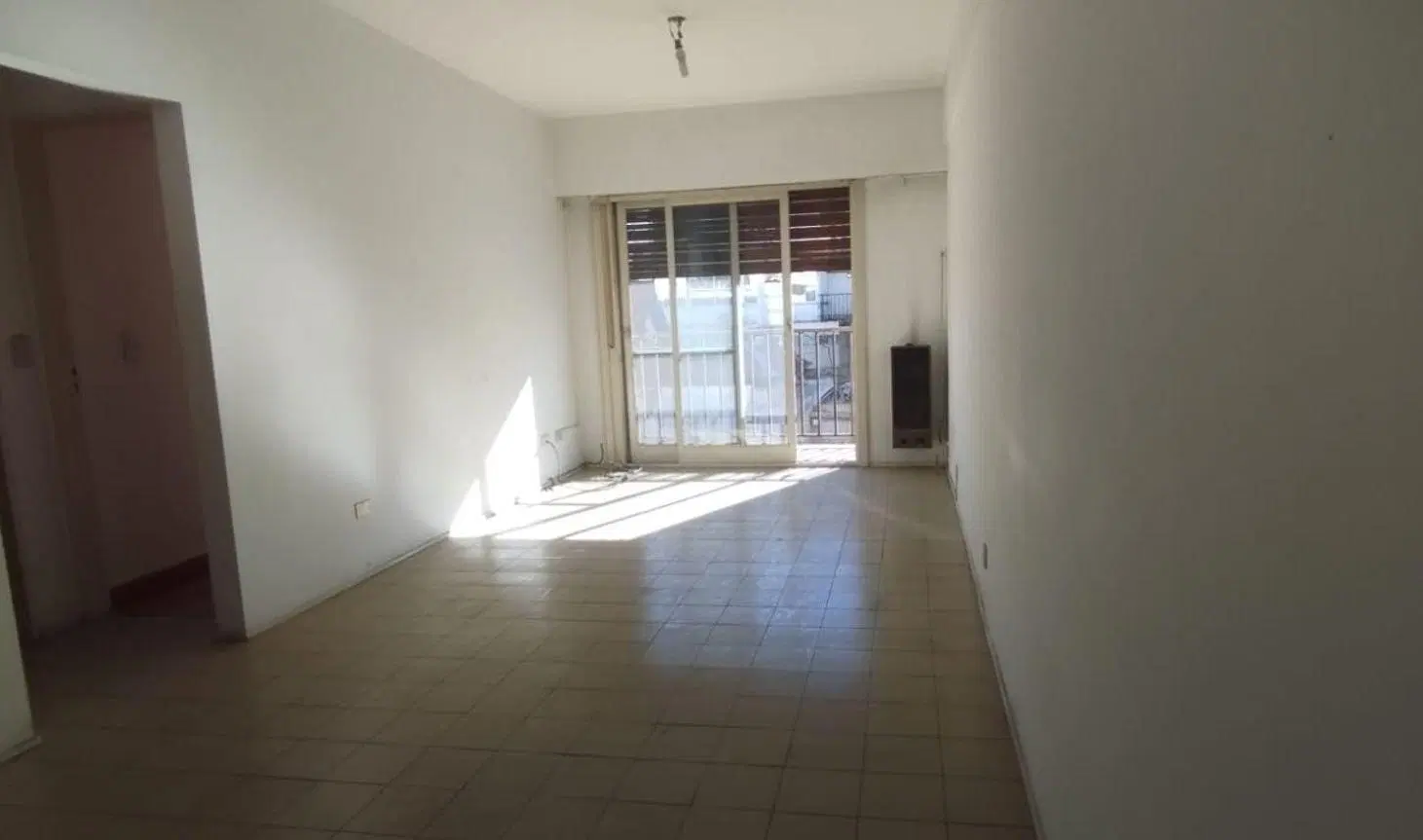 VENTA DE DEPARTAMENTO DE 2 AMBIENTES RAMOS MEJIA 3