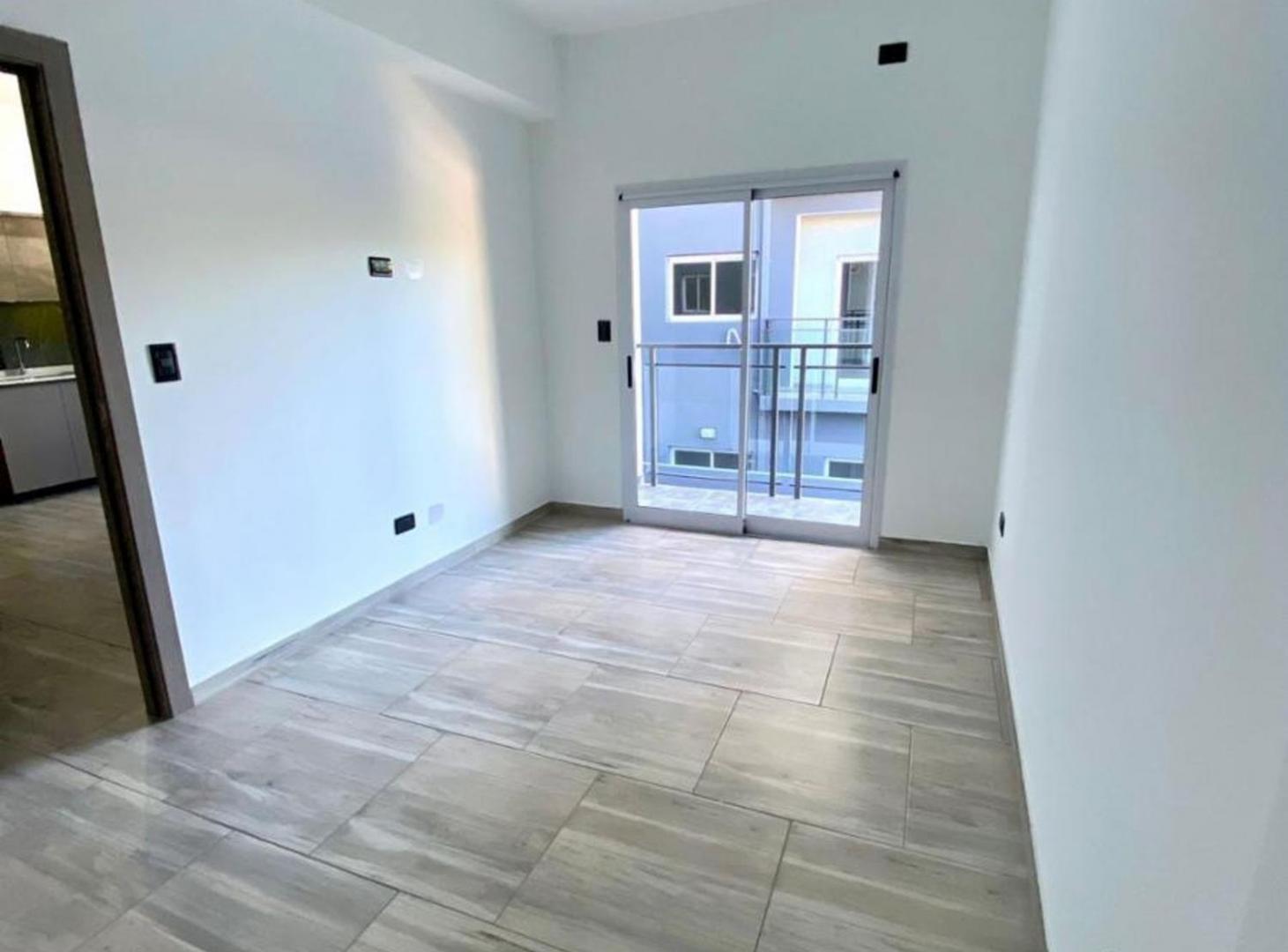 Foto de VENTA DEPARTAMENTO 2 AMBIENTES VILLA LUZURIAGA, imagen 2