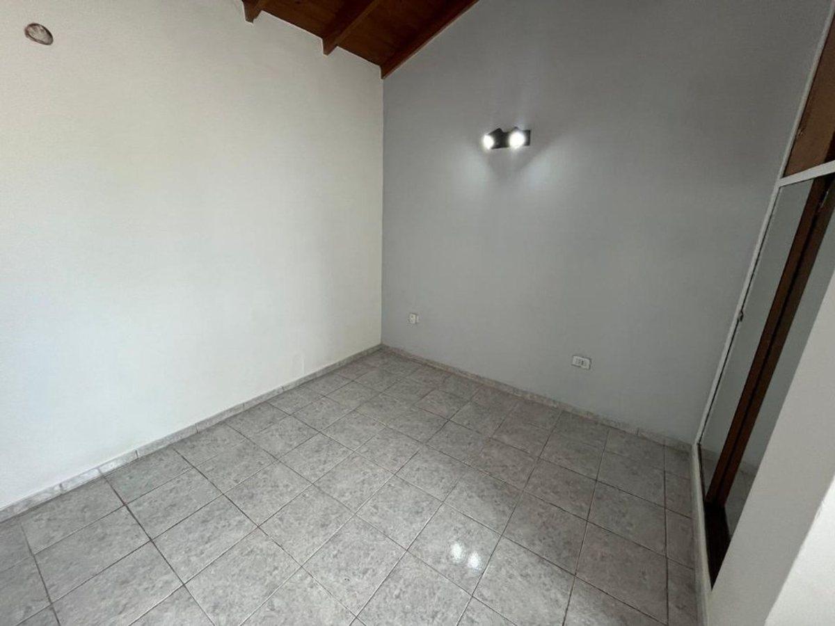 Foto de VENTA DEPARTAMENTO 2 AMBIENTES VILLA LUZURIAGA, imagen 4