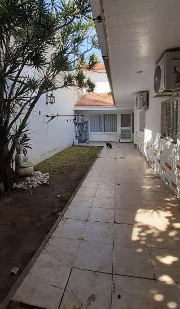 Foto de VENTA CASA DE 5 AMBIENTES MORON NORTE, imagen 4