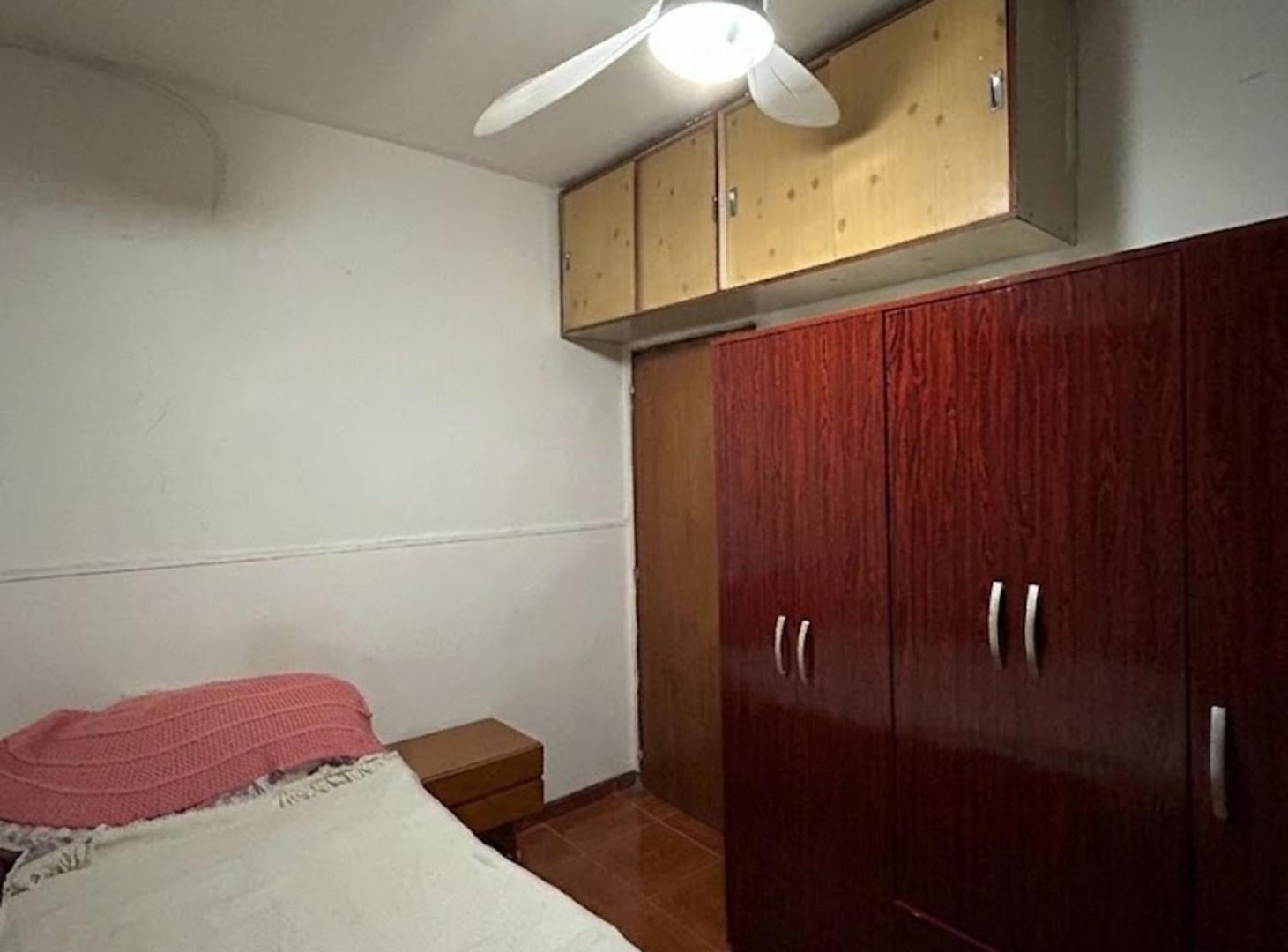 Foto de VENTA PH 4 AMBIENTES EN CASEROS CON COCHERA, imagen 2