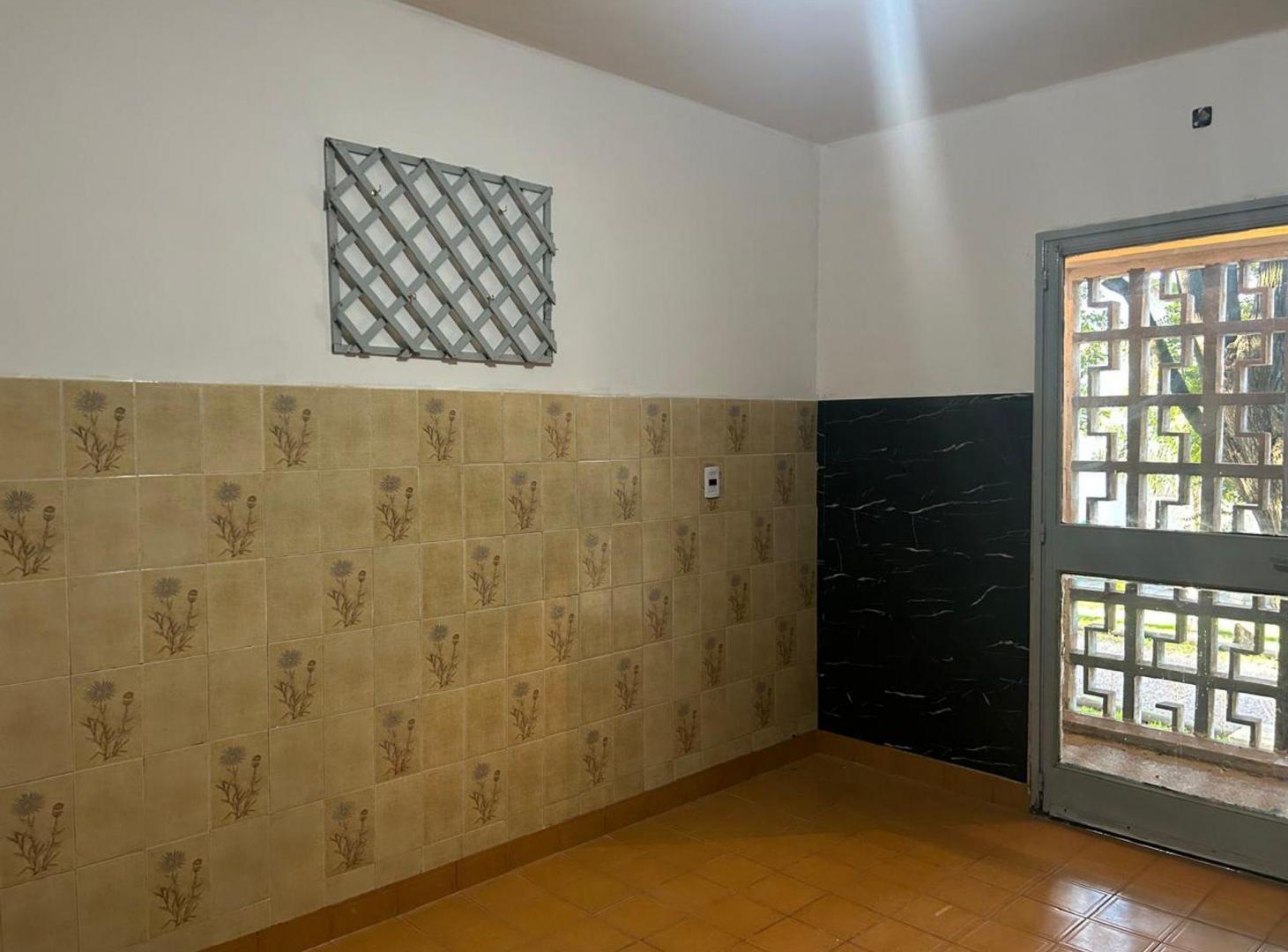 Foto de VENTA DEPARTAMENTO 4 AMBIENTES VILLA LUZURIAGA, imagen 1