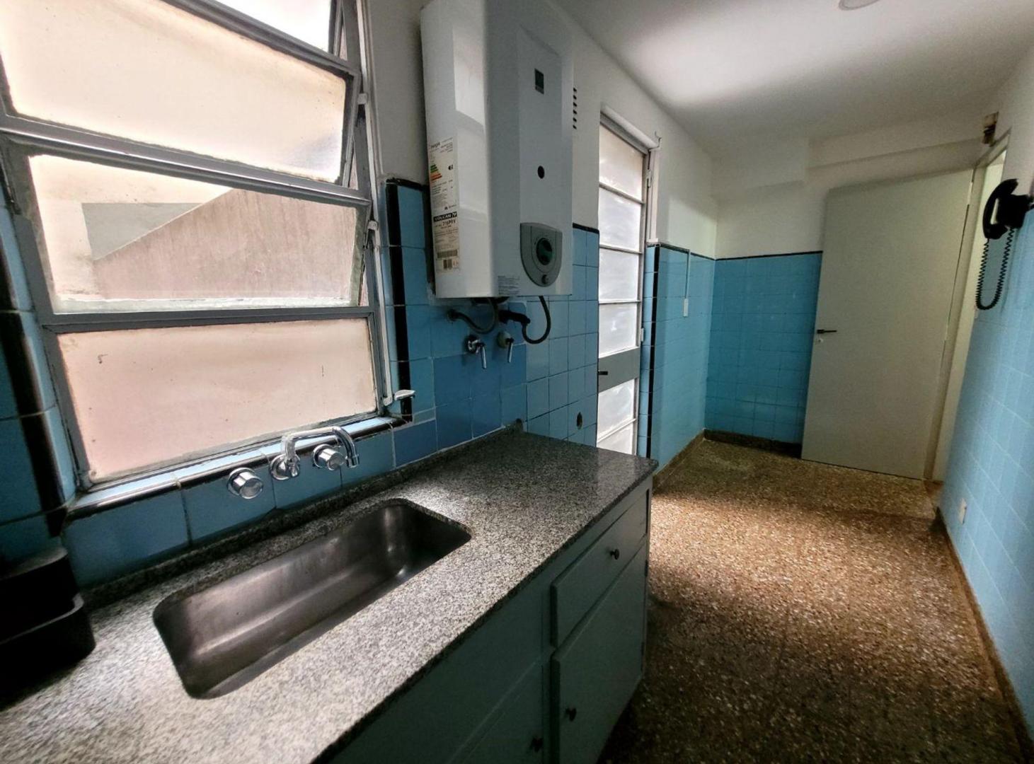 Foto de VENTA DPTO 4 AMBIENTES CON BAULERA - CABALLITO, imagen 4