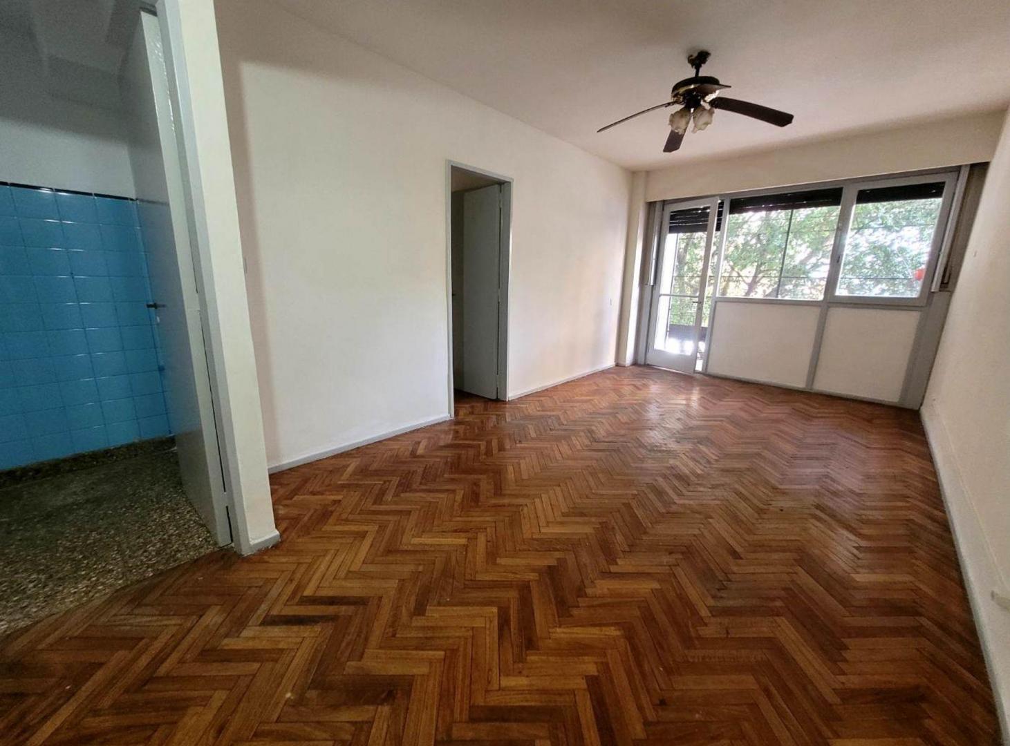 Foto de VENTA DPTO 4 AMBIENTES CON BAULERA - CABALLITO, imagen 1