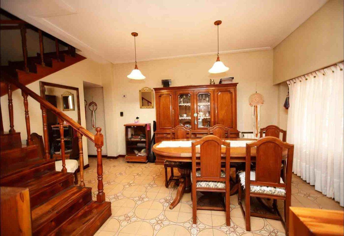 Foto de VENTA CASA 5 AMBIENTES RAMOS MEJIA, imagen 1